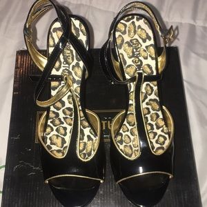 New VS Shoes size 8.5